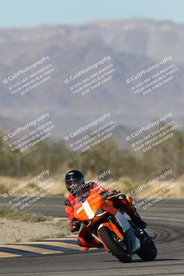 media/Dec-04-2025-Racers Edge (Thu) [[5ebc9f124d]]/3-B Group/1-Session 1 (Turn 7)/